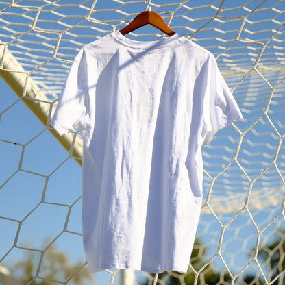 Camiseta Hummel con logotipo blanco para adultos
